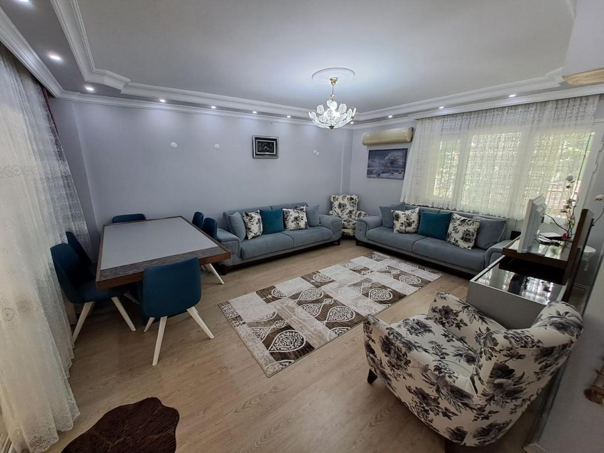 Deniz Yildizi Sitesi Havuzlu Villa
